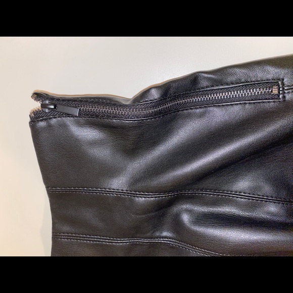 𝗦𝗢𝗟𝗗. - Picture 6 of 6